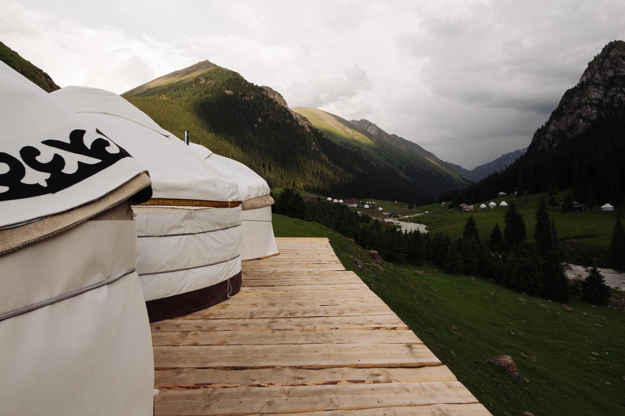 Eco Yurt Camp Arashan&Guest House Gulnara in Altyn Arashan valley, Ala-Kul lake Teploklyuchenka Dış mekan fotoğraf