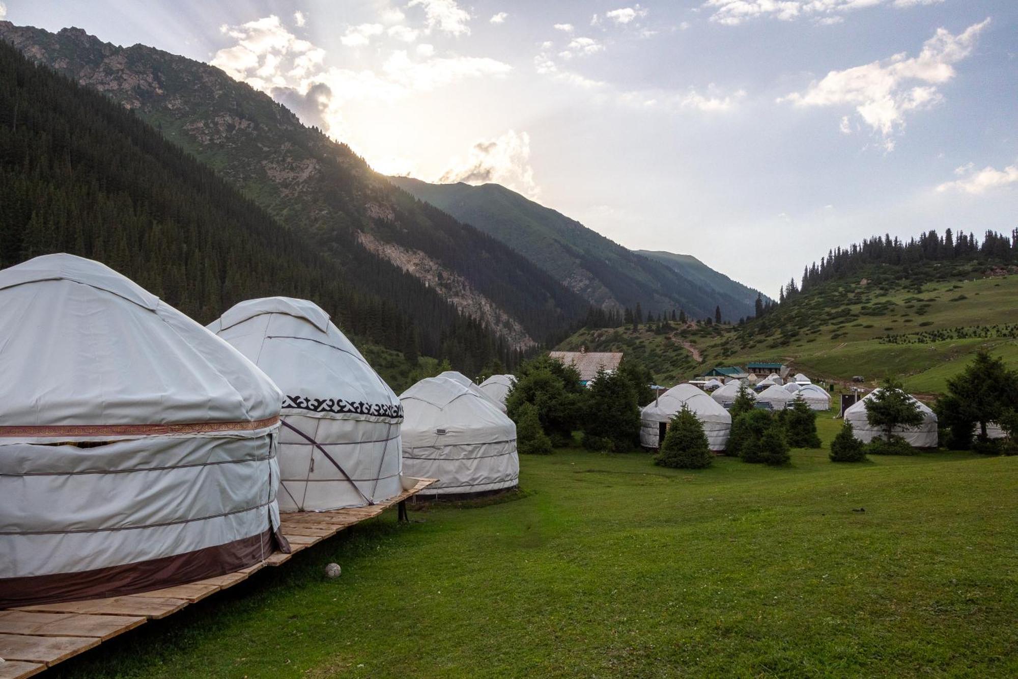 Eco Yurt Camp Arashan&Guest House Gulnara in Altyn Arashan valley, Ala-Kul lake Teploklyuchenka Dış mekan fotoğraf