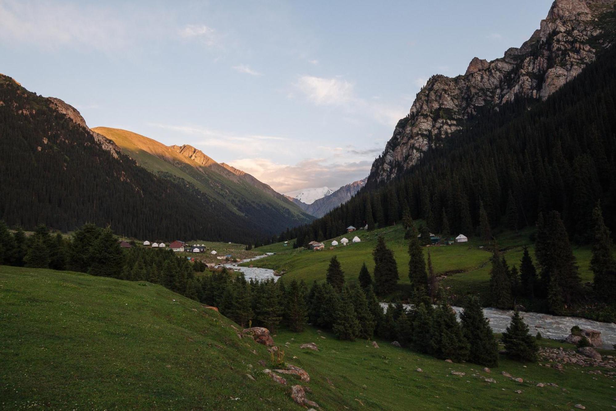 Eco Yurt Camp Arashan&Guest House Gulnara in Altyn Arashan valley, Ala-Kul lake Teploklyuchenka Dış mekan fotoğraf