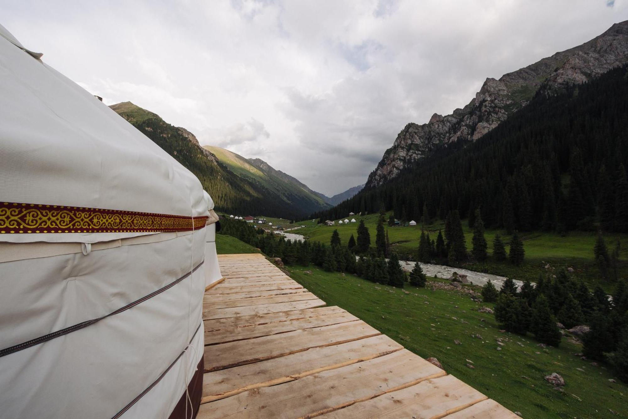 Eco Yurt Camp Arashan&Guest House Gulnara in Altyn Arashan valley, Ala-Kul lake Teploklyuchenka Dış mekan fotoğraf