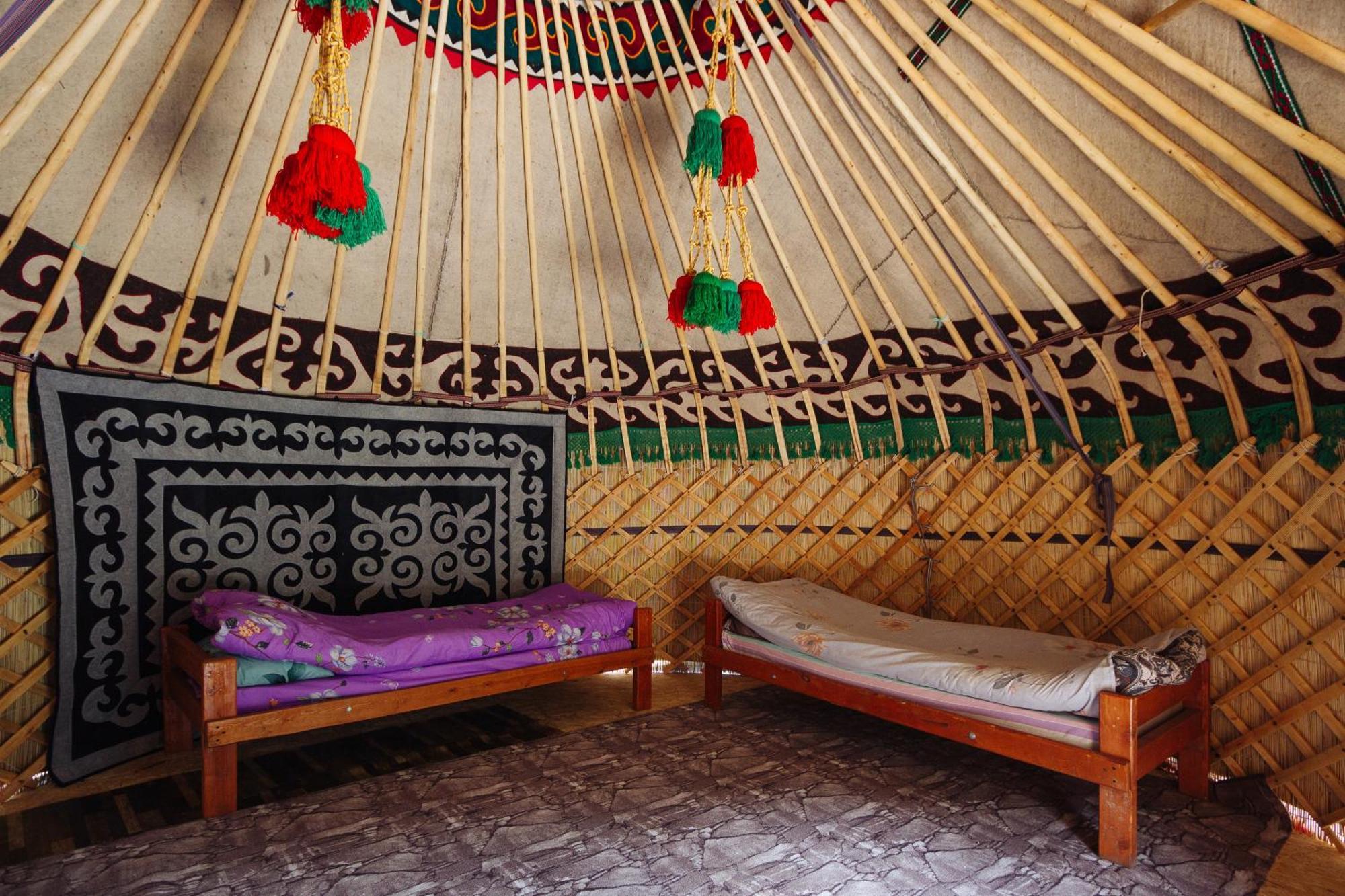Eco Yurt Camp Arashan&Guest House Gulnara in Altyn Arashan valley, Ala-Kul lake Teploklyuchenka Dış mekan fotoğraf